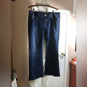 Dark wash Vanity jeans 31W/29L